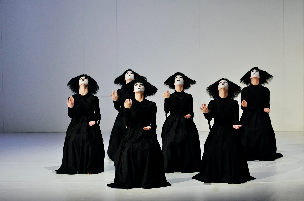 時尚力量展現(xiàn)，最新霸氣頭像女，頭像女霸氣之選