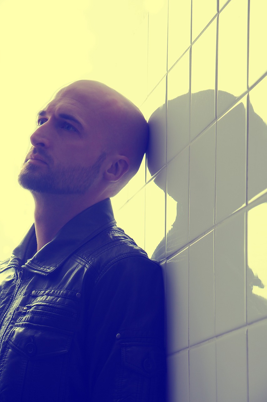 刮光頭最新視頻，時尚潮流與個人表達(dá)的新趨勢探索