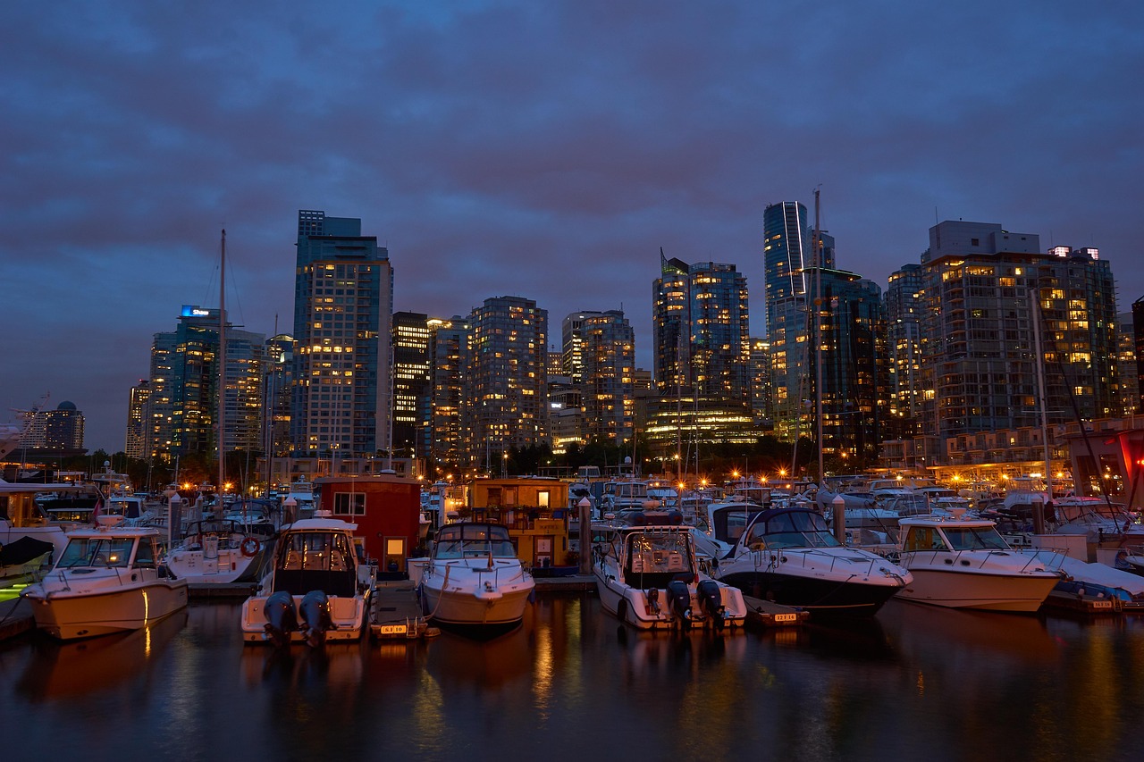 昆明繁華商業(yè)中心，現(xiàn)代化都市的魅力綻放