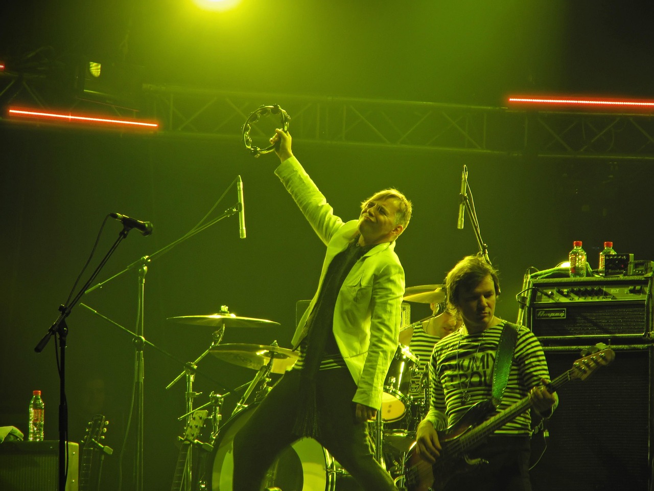 中國(guó)新歌聲最新賽果，熱血青春的音樂(lè)力量閃耀舞臺(tái)