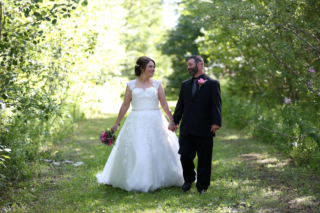 老阿姨電影，時(shí)代記憶與情感紐帶的不朽篇章